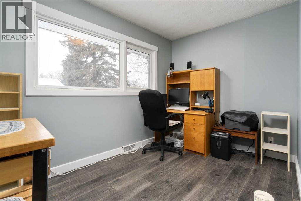 4712 45 Street, Camrose, Alberta  T4V 1E2 - Photo 14 - A2291282