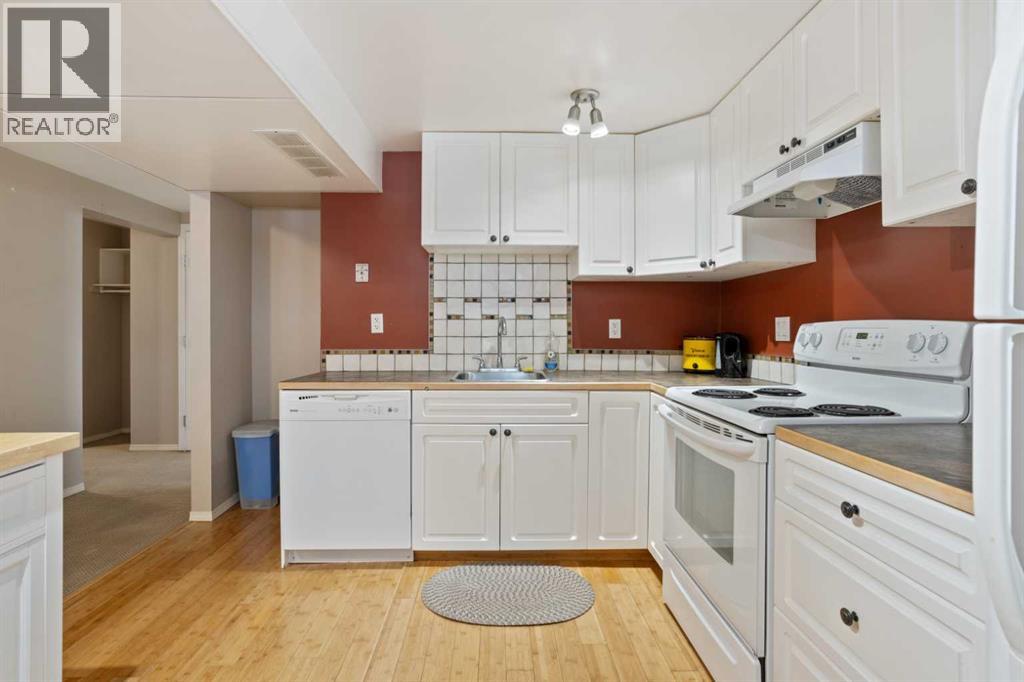 4712 45 Street, Camrose, Alberta  T4V 1E2 - Photo 23 - A2291282