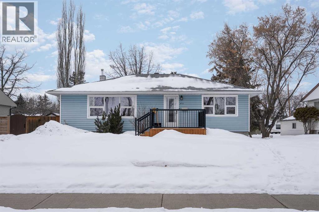 4712 45 Street, Camrose, Alberta  T4V 1E2 - Photo 1 - A2291282