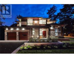 238 HART AVENUE, Burlington, Ontario