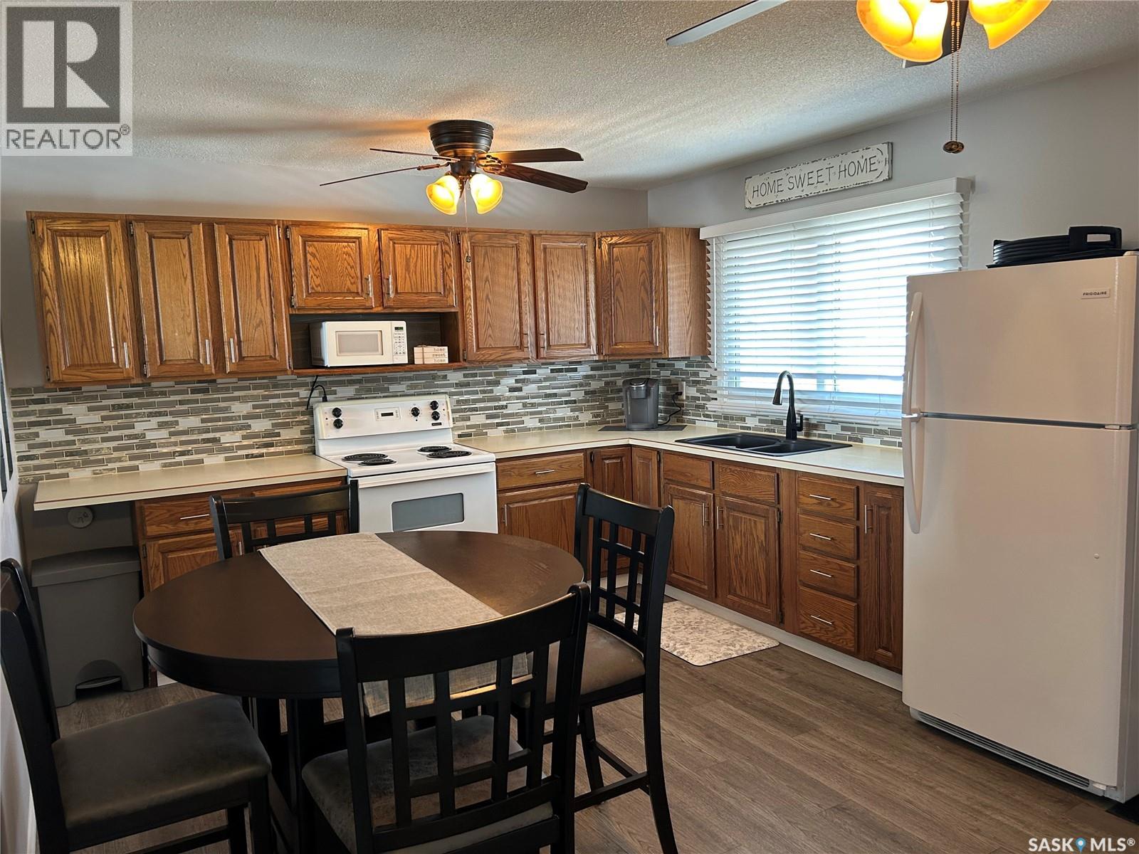 891 Cartier Avenue, Moose Jaw, Saskatchewan  S6H 1L9 - Photo 11 - SK030359