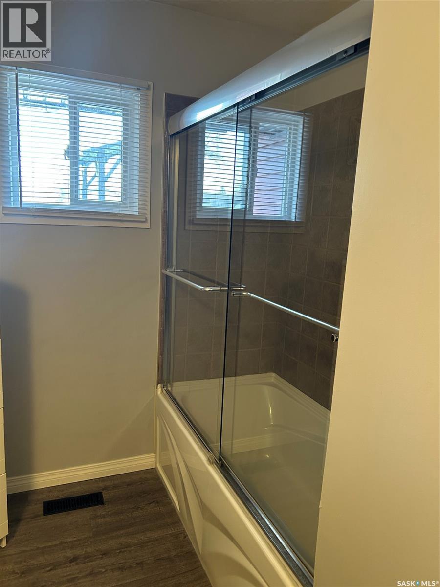 891 Cartier Avenue, Moose Jaw, Saskatchewan  S6H 1L9 - Photo 22 - SK030359