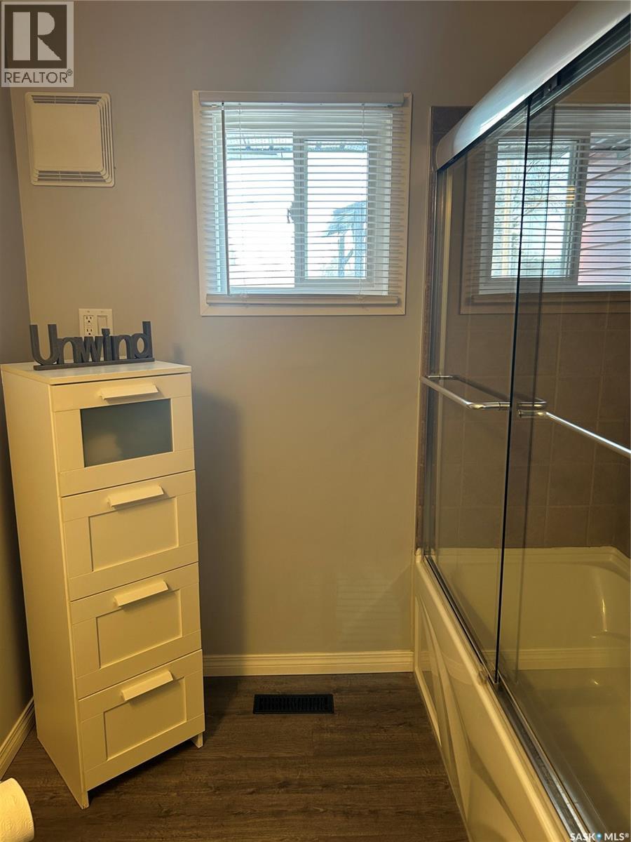 891 Cartier Avenue, Moose Jaw, Saskatchewan  S6H 1L9 - Photo 23 - SK030359