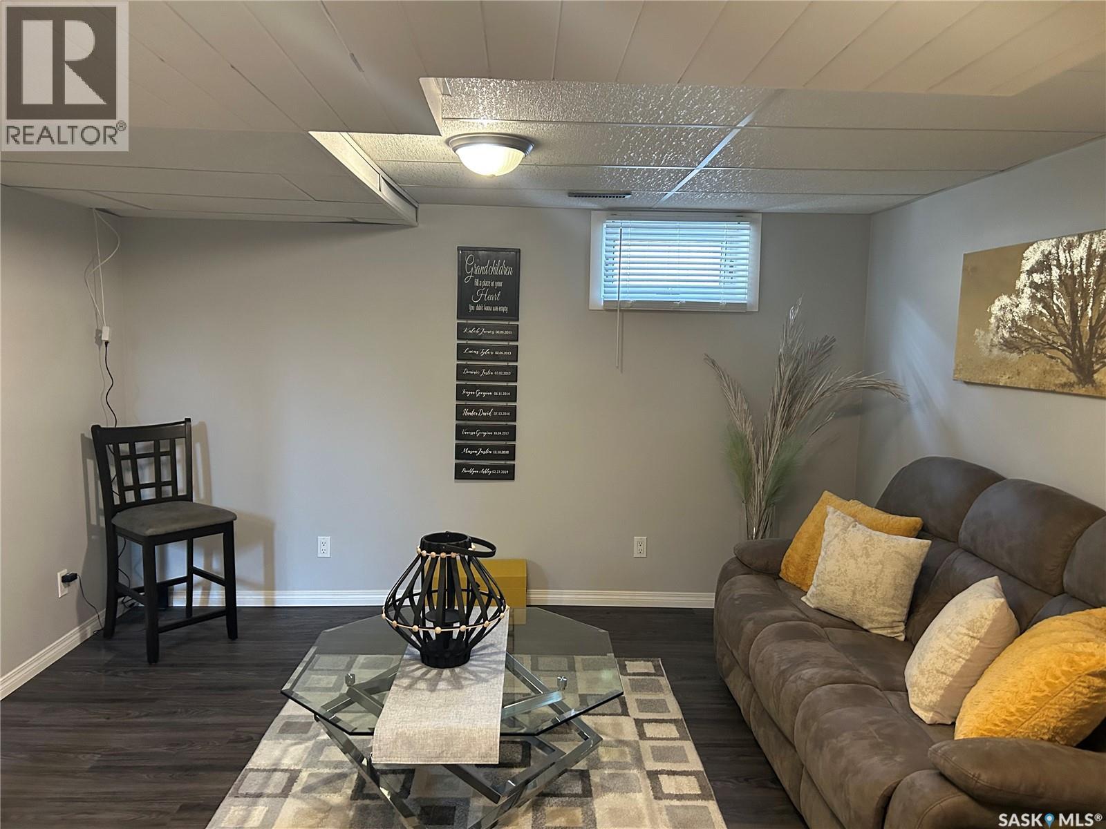 891 Cartier Avenue, Moose Jaw, Saskatchewan  S6H 1L9 - Photo 31 - SK030359