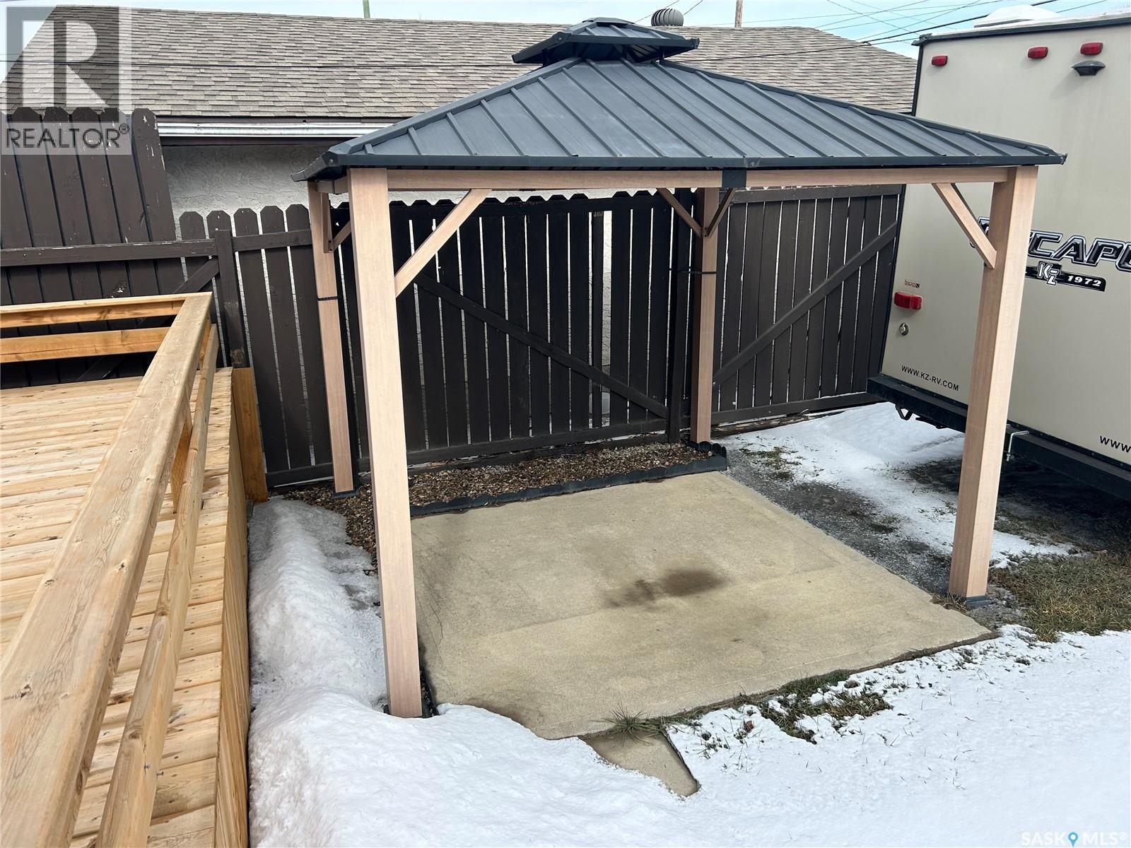 891 Cartier Avenue, Moose Jaw, Saskatchewan  S6H 1L9 - Photo 40 - SK030359