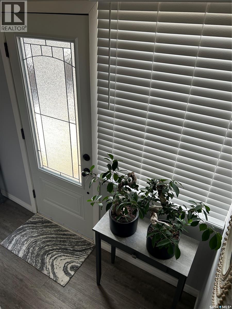 891 Cartier Avenue, Moose Jaw, Saskatchewan  S6H 1L9 - Photo 5 - SK030359