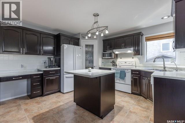 227 Overholt Place, Saskatoon, Saskatchewan  S7N 4S9 - Photo 7 - SK030170