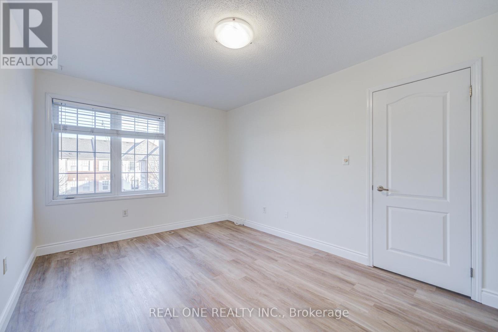 3036 Dewridge Avenue, Oakville, Ontario  L6M 5H9 - Photo 8 - W12660634