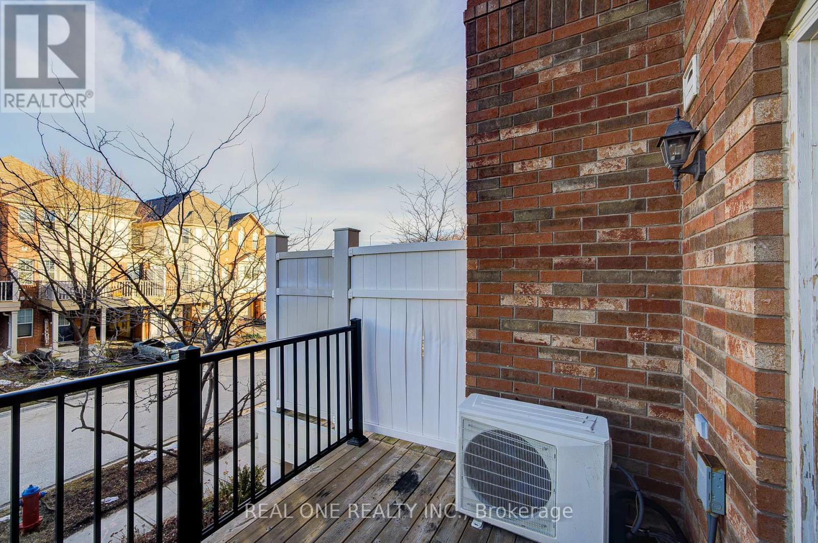 3036 Dewridge Avenue, Oakville, Ontario  L6M 5H9 - Photo 7 - W12660634