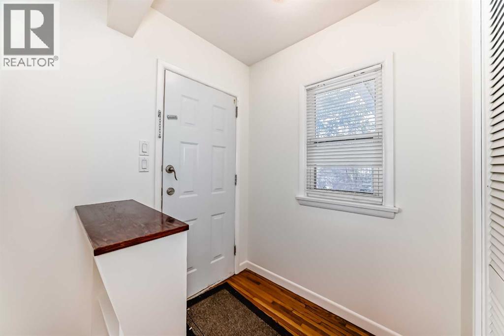 820 9a Street NE, Calgary, Alberta  T2E 4L6 - Photo 8 - A2290177