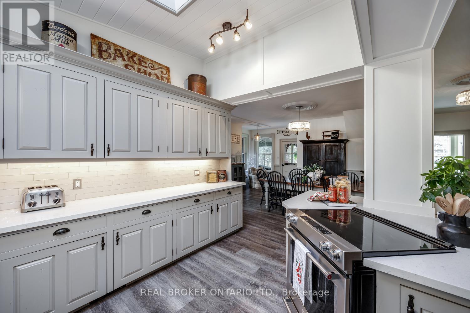 832 Highway 7a, Kawartha Lakes, Ontario  L0A 1A0 - Photo 10 - X12878678