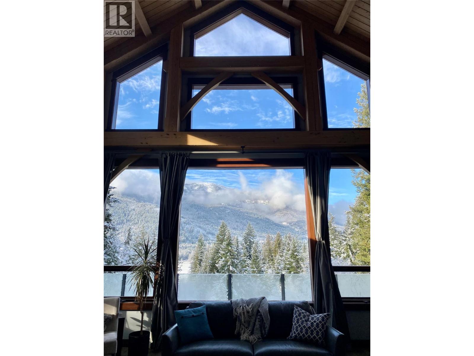 1403 Notch Hill Road, Sorrento, British Columbia  V0E 2W1 - Photo 14 - 10378768