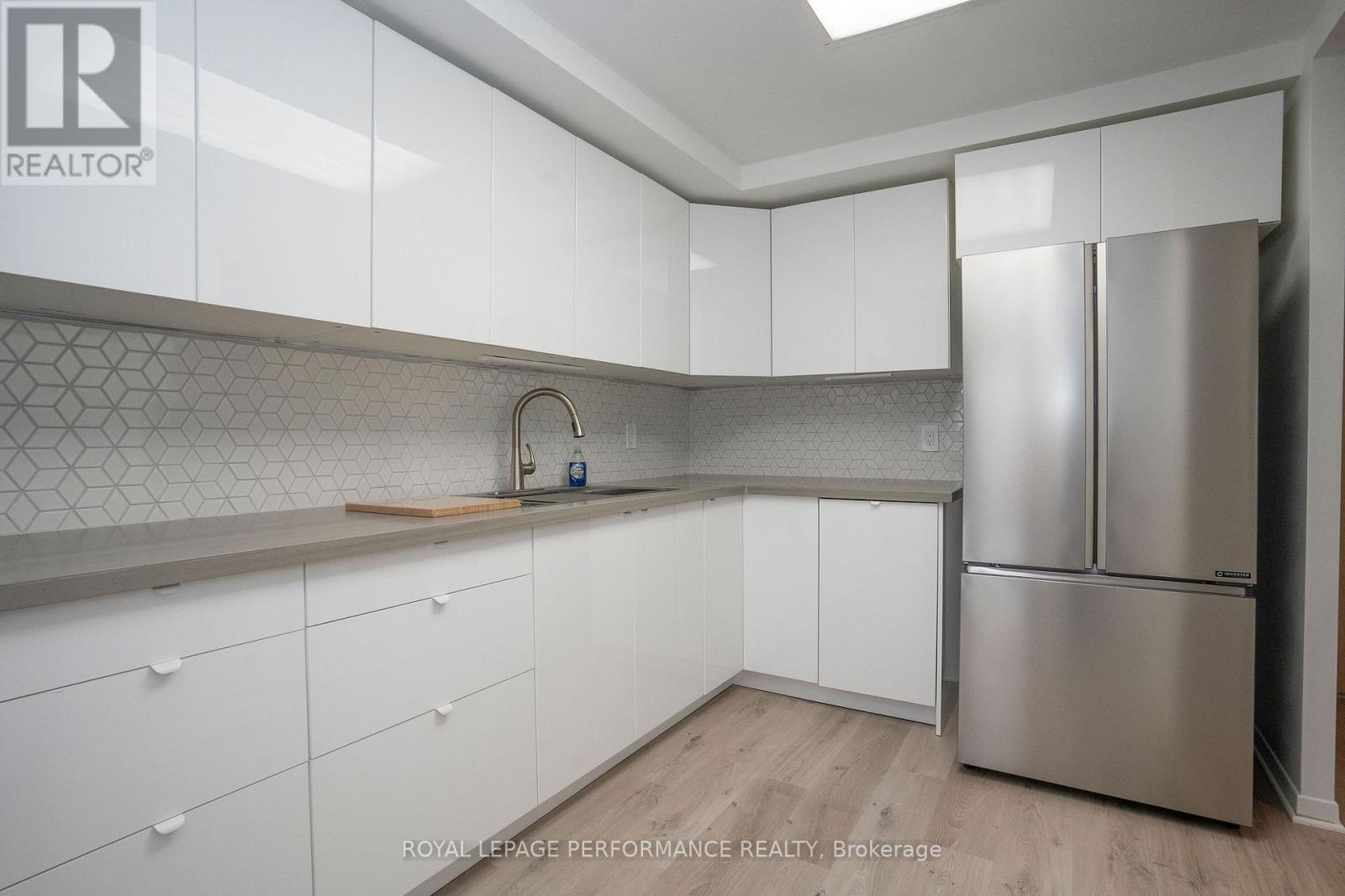 102 - 45 Holland Avenue, Ottawa, Ontario  K1Y 4S3 - Photo 9 - X12878730