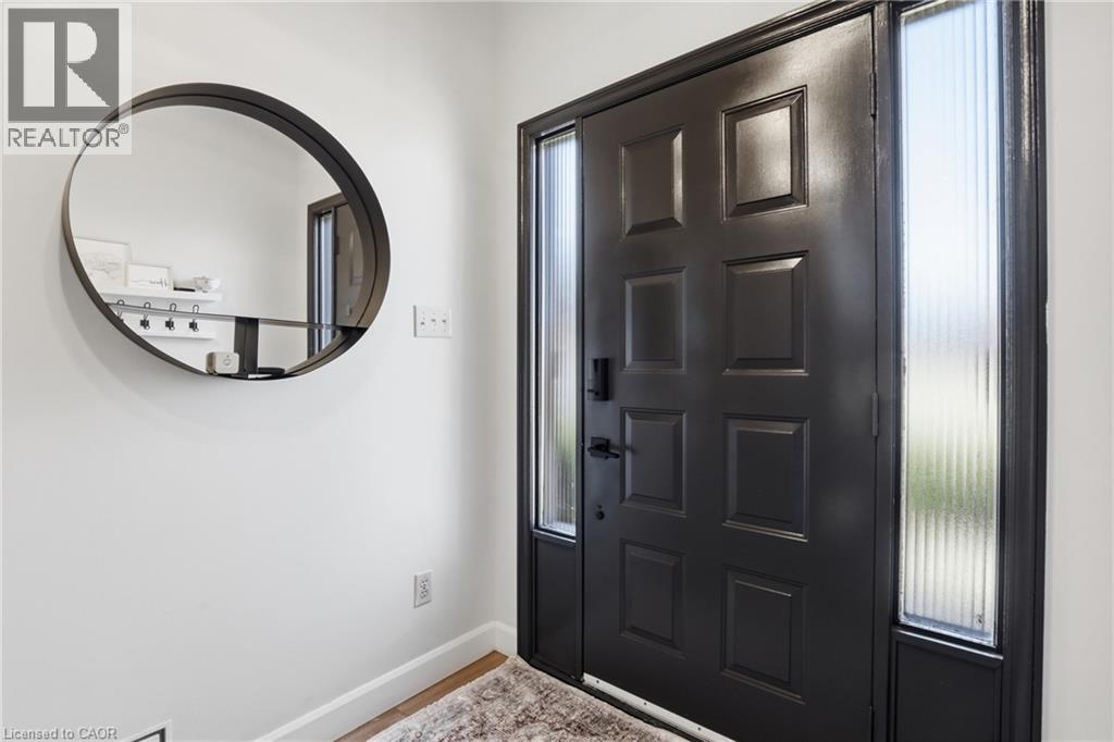 47 Lisgar Court, Hamilton, Ontario  L8T 4Y4 - Photo 5 - 40811051