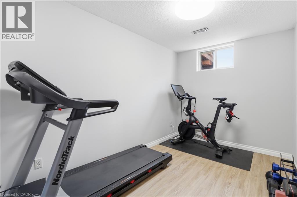 47 Lisgar Court, Hamilton, Ontario  L8T 4Y4 - Photo 34 - 40811051