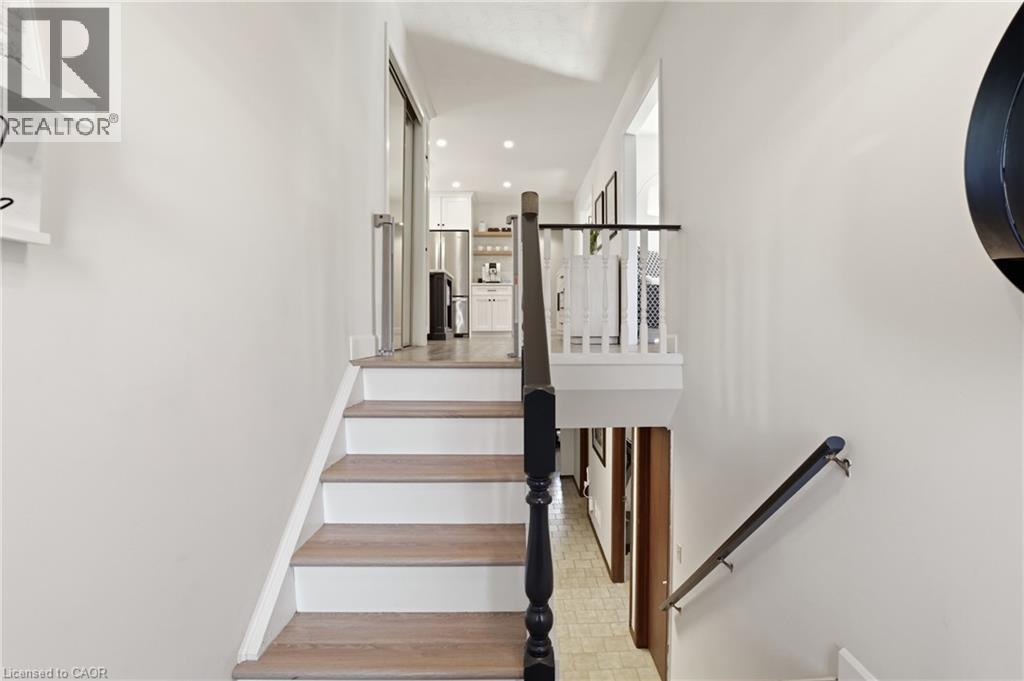 47 Lisgar Court, Hamilton, Ontario  L8T 4Y4 - Photo 6 - 40811051