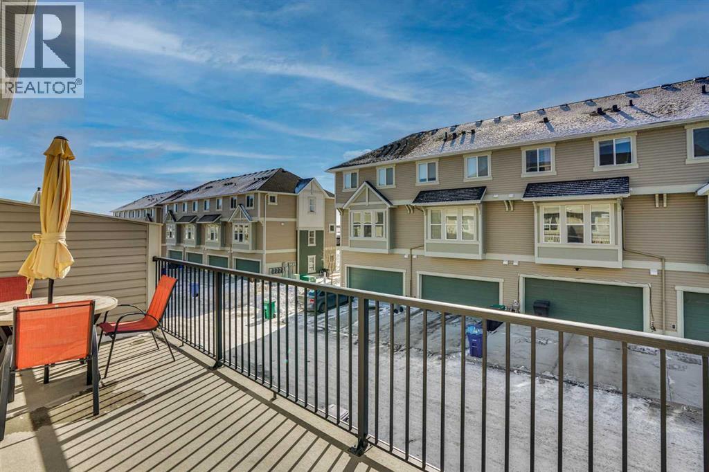 229 South Point Park Sw, Airdrie, Alberta  T4B 5G8 - Photo 18 - A2287375