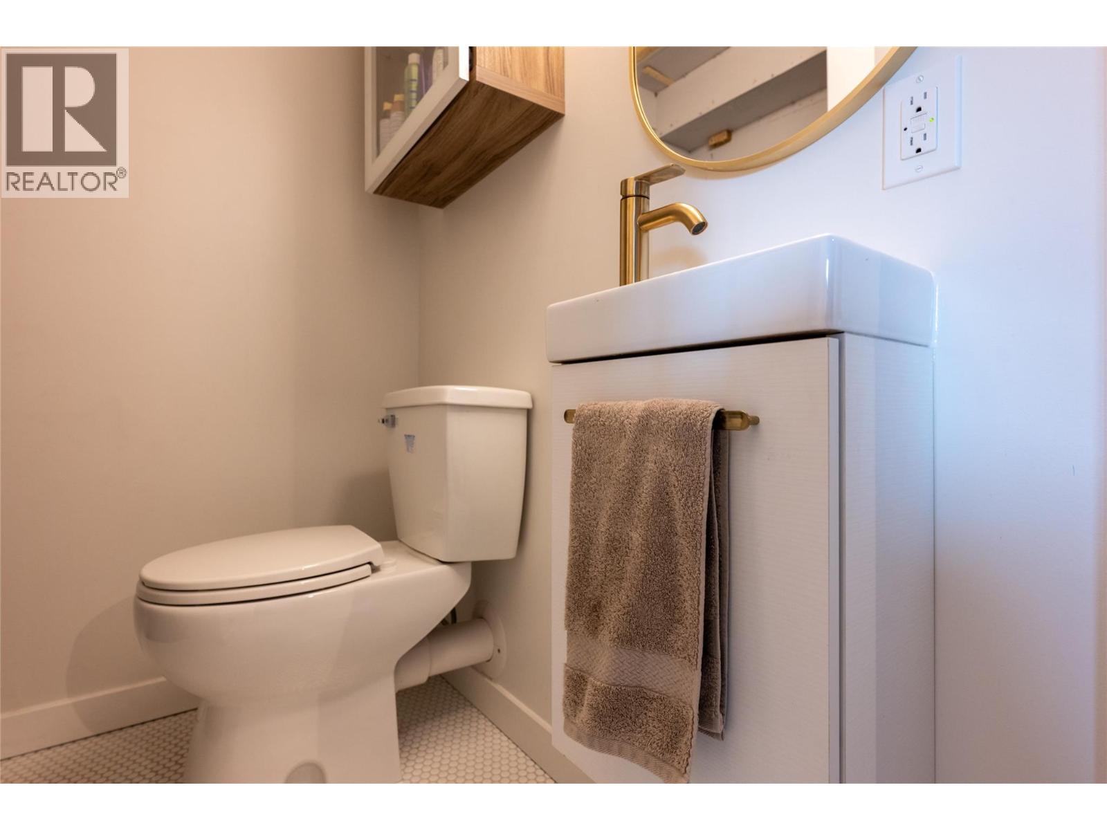 1697 Greenfield Avenue Unit# 10, Kamloops, British Columbia  V2B 4N5 - Photo 14 - 10379192