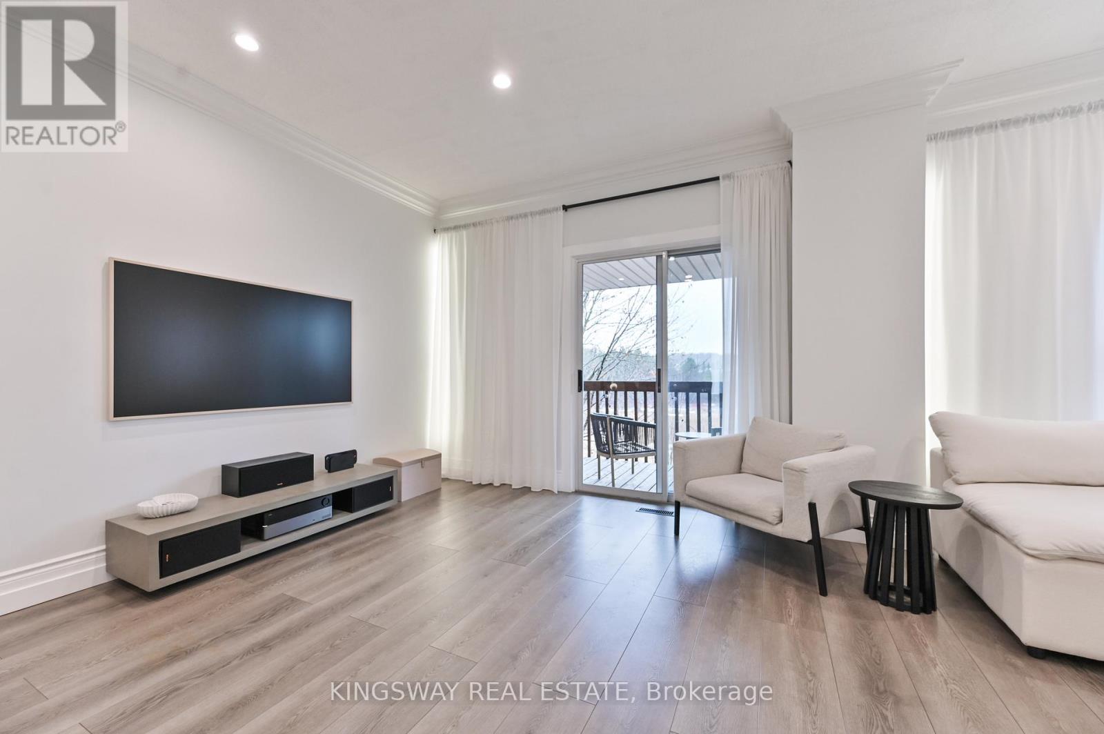 17 Amberhill Way, Aurora, Ontario  L4G 7E1 - Photo 14 - N12878682