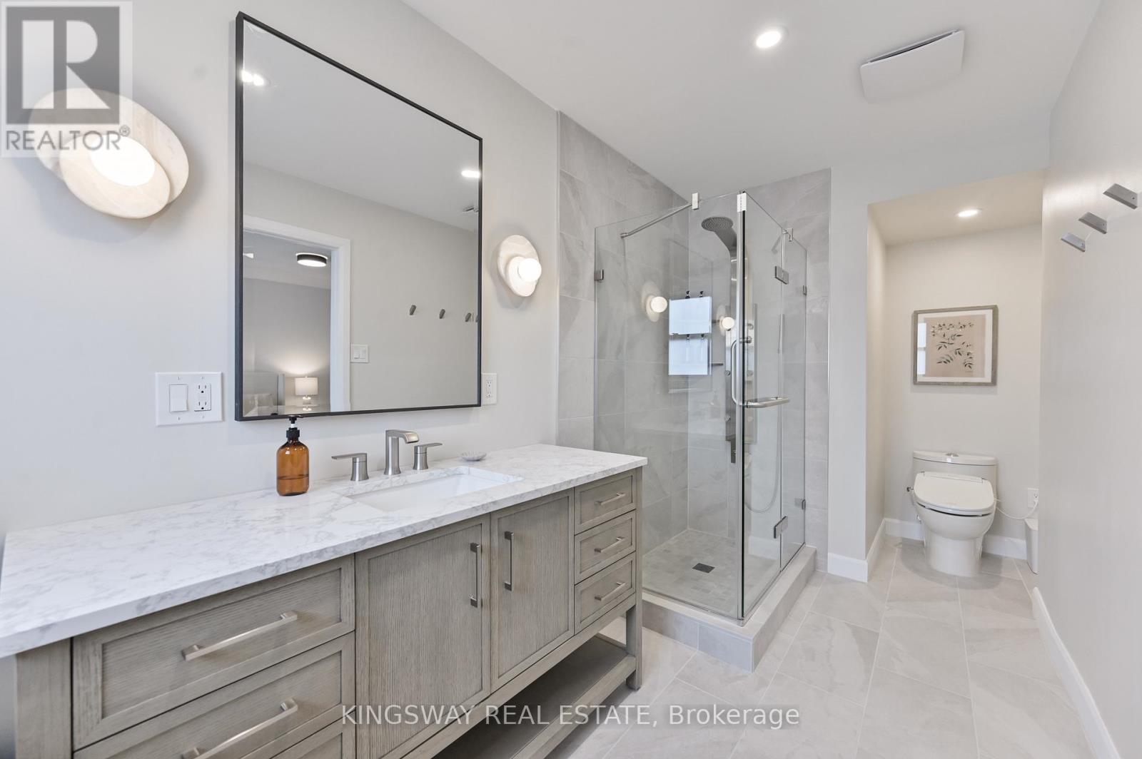 17 Amberhill Way, Aurora, Ontario  L4G 7E1 - Photo 25 - N12878682