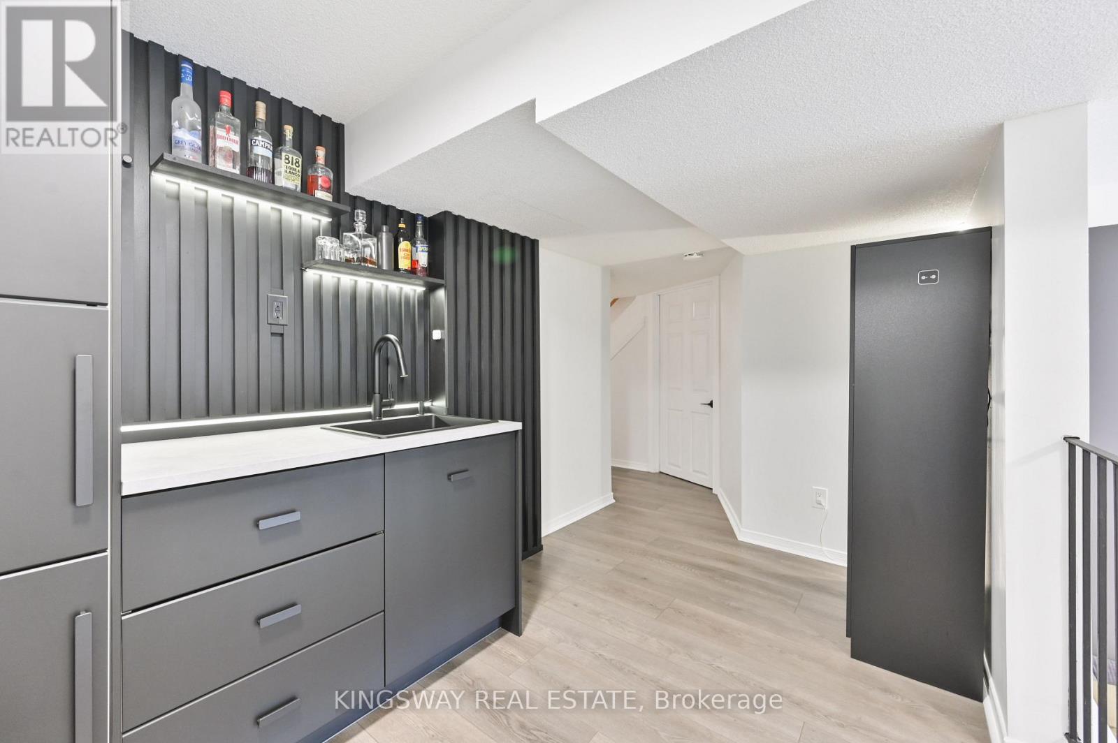 17 Amberhill Way, Aurora, Ontario  L4G 7E1 - Photo 31 - N12878682