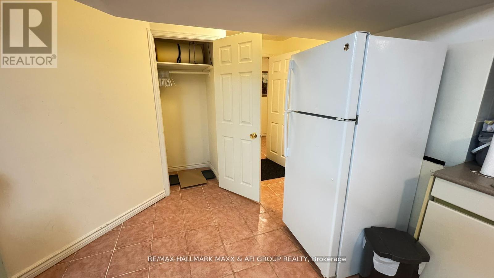 Basement - 316 Valleymede Drive, Richmond Hill, Ontario  L4B 2E1 - Photo 5 - N12878694