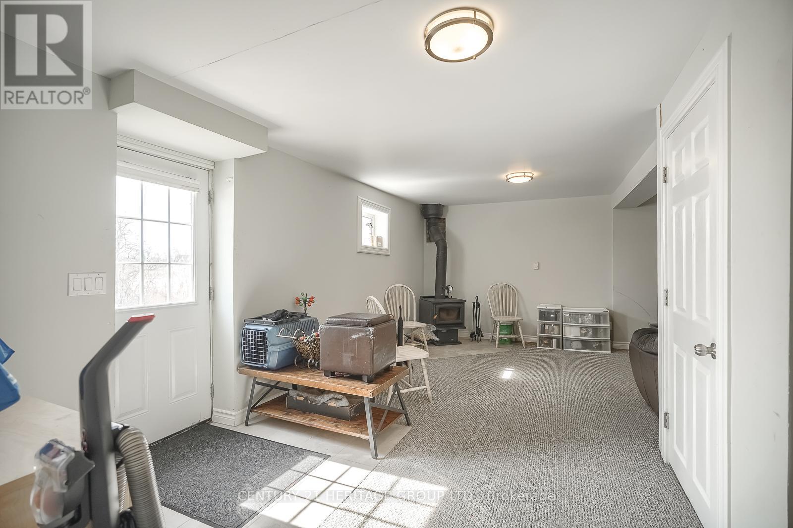 963 Canal Road, Bradford West Gwillimbury, Ontario  L3Z 2A6 - Photo 34 - N12878714