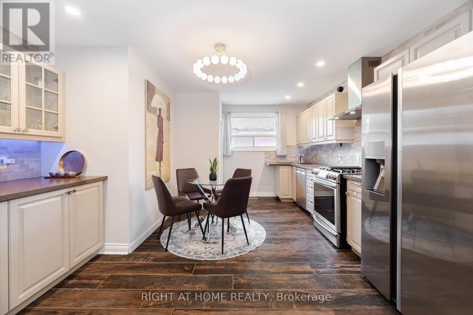 Main Floor - 15 Kemano Road, Aurora, Ontario  L4G 2Y2 - Photo 14 - N12878720