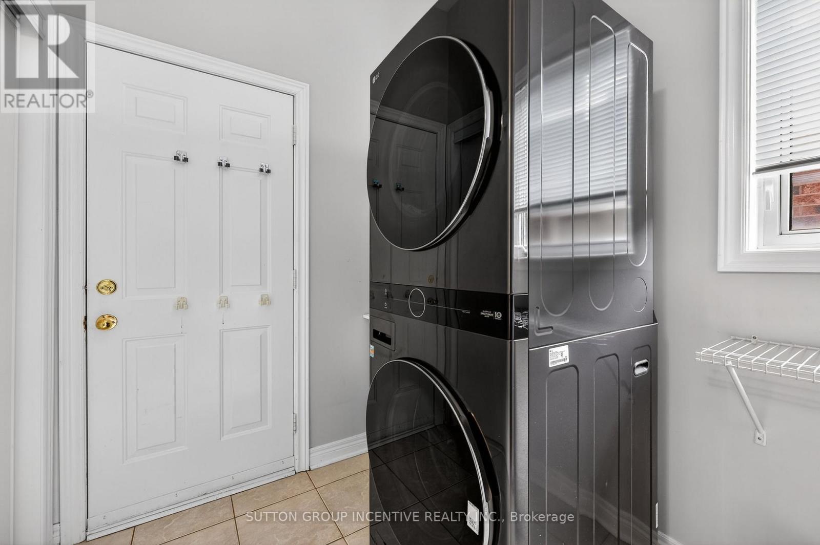 26 Prince Of Wales Drive, Barrie, Ontario  L4N 0T5 - Photo 15 - S12878688