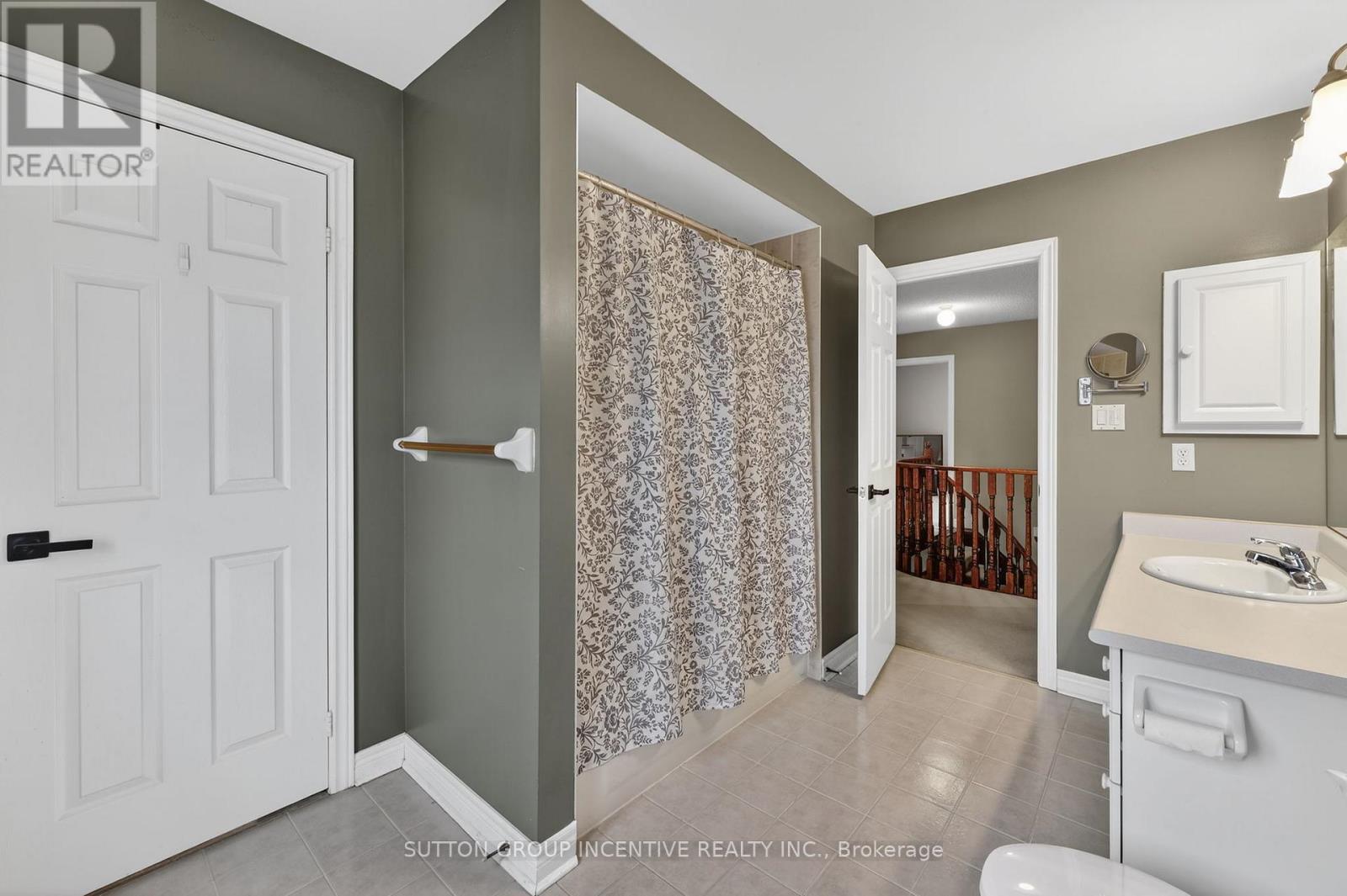 26 Prince Of Wales Drive, Barrie, Ontario  L4N 0T5 - Photo 25 - S12878688