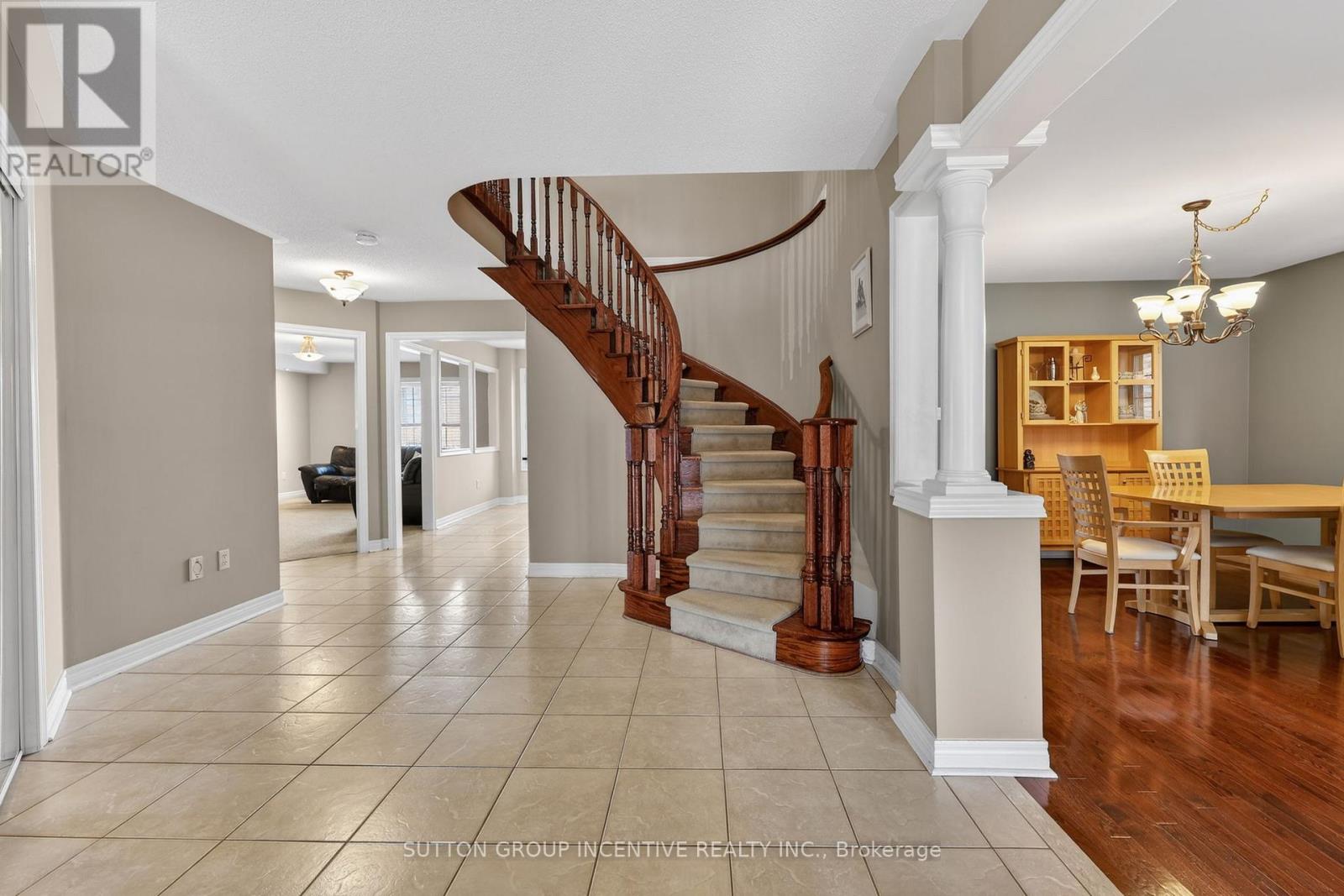 26 Prince Of Wales Drive, Barrie, Ontario  L4N 0T5 - Photo 5 - S12878688