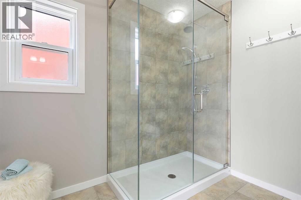 547 Evanston Drive Nw, Calgary, Alberta  T3P 0H4 - Photo 18 - A2292571