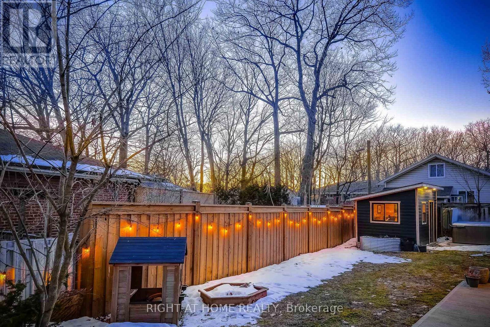 1300 Princeton Crescent, Burlington, Ontario  L7P 2K5 - Photo 11 - W12878690