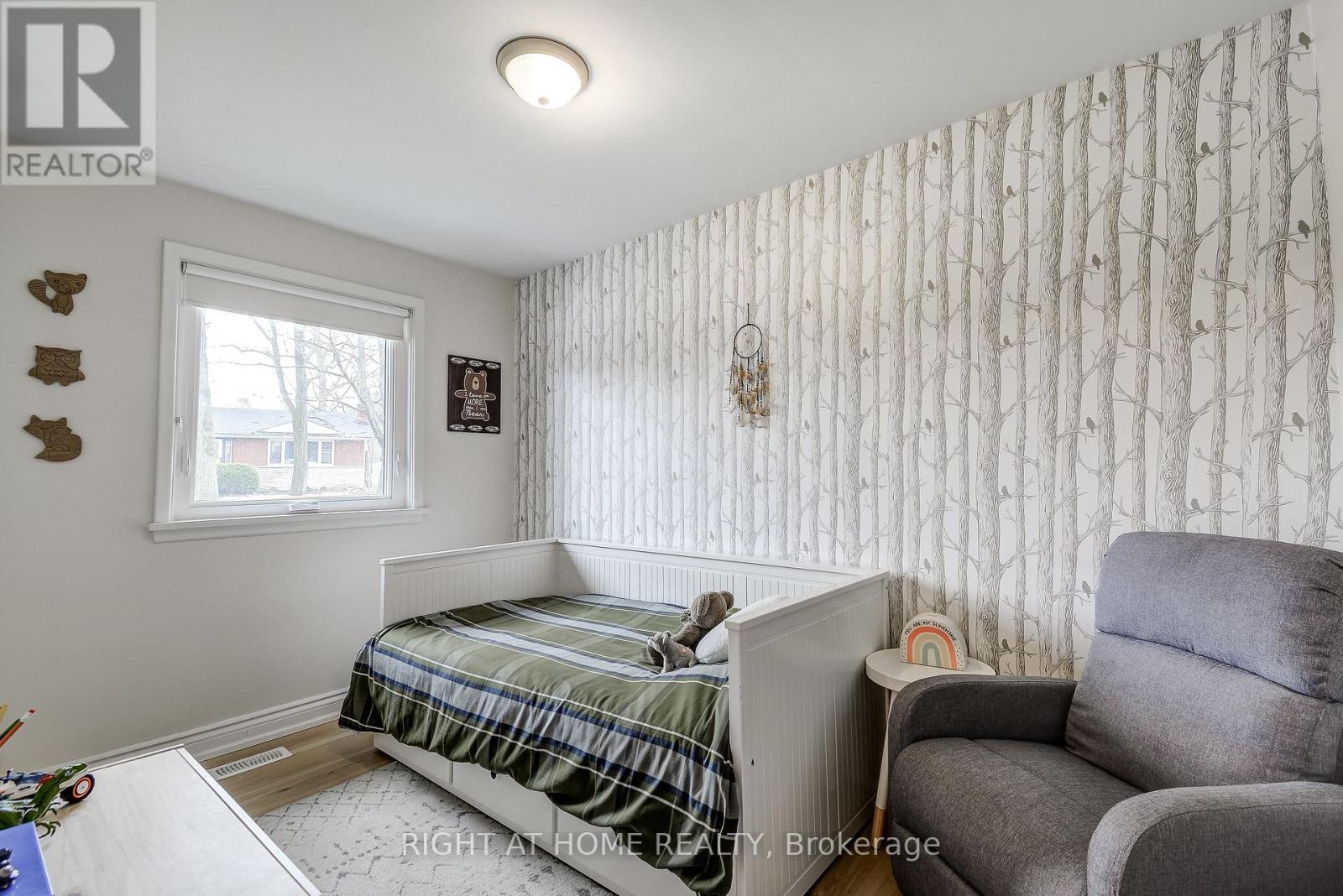 1300 Princeton Crescent, Burlington, Ontario  L7P 2K5 - Photo 23 - W12878690