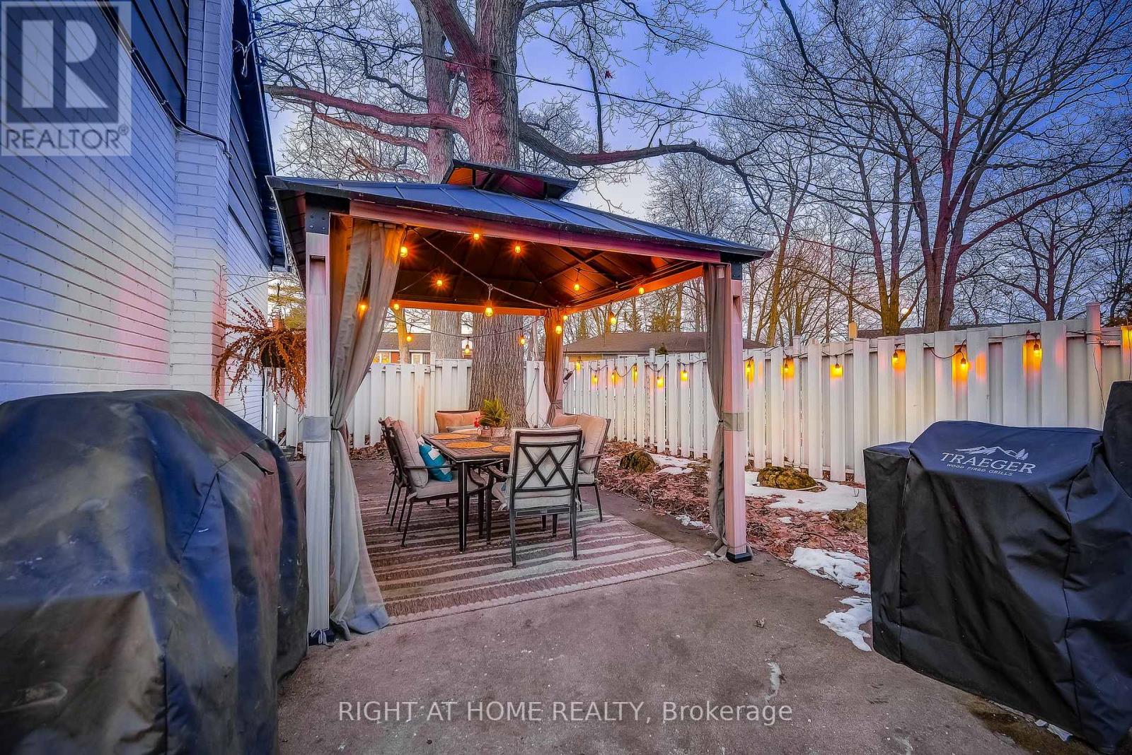 1300 Princeton Crescent, Burlington, Ontario  L7P 2K5 - Photo 34 - W12878690