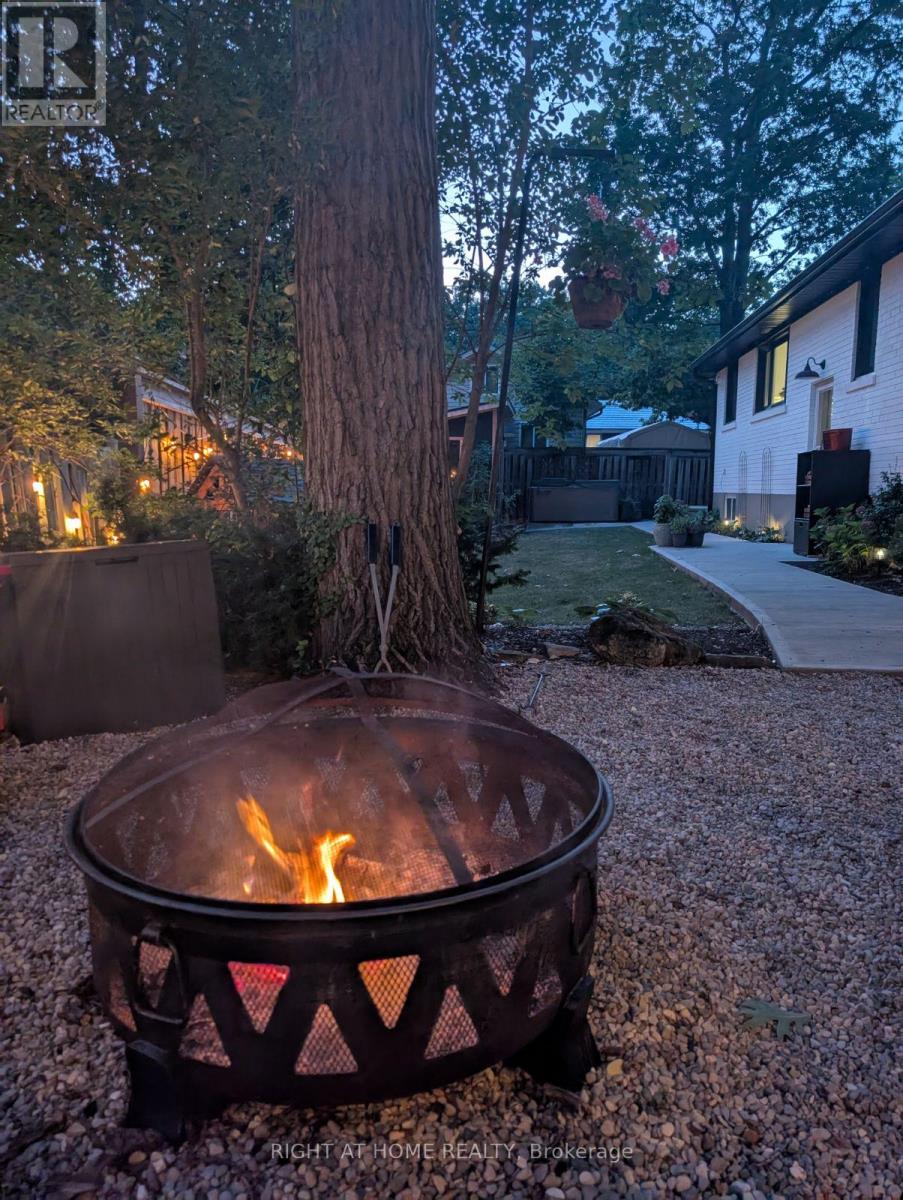 1300 Princeton Crescent, Burlington, Ontario  L7P 2K5 - Photo 43 - W12878690