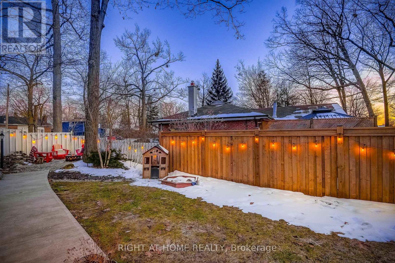 1300 Princeton Crescent, Burlington, Ontario  L7P 2K5 - Photo 8 - W12878690