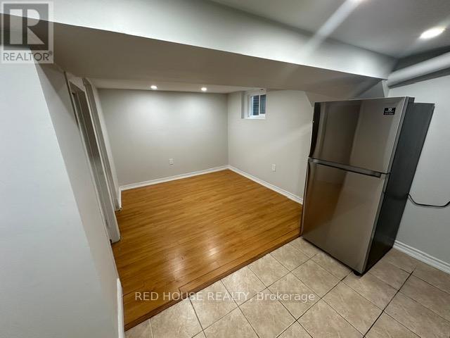 Bsmt - 3069 Ireson Court, Mississauga, Ontario  L4T 1N7 - Photo 6 - W12878706