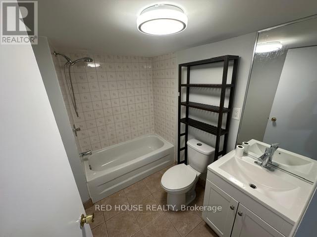 Bsmt - 3069 Ireson Court, Mississauga, Ontario  L4T 1N7 - Photo 7 - W12878706