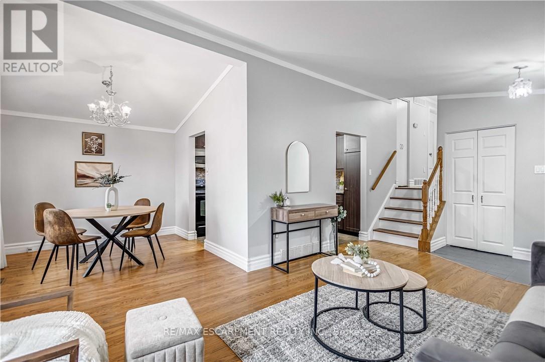 85 Ranchdale Drive, Hamilton, Ontario  L8V 2L9 - Photo 11 - X12878698