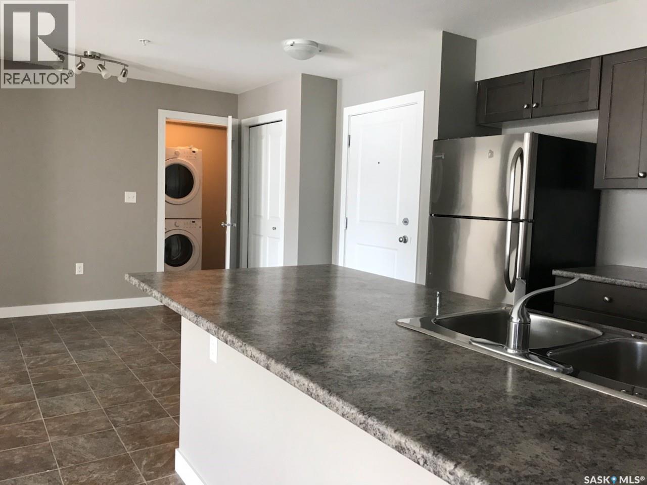 204 2141 Larter Road, Estevan, Saskatchewan  S4A 2Y5 - Photo 10 - SK030295