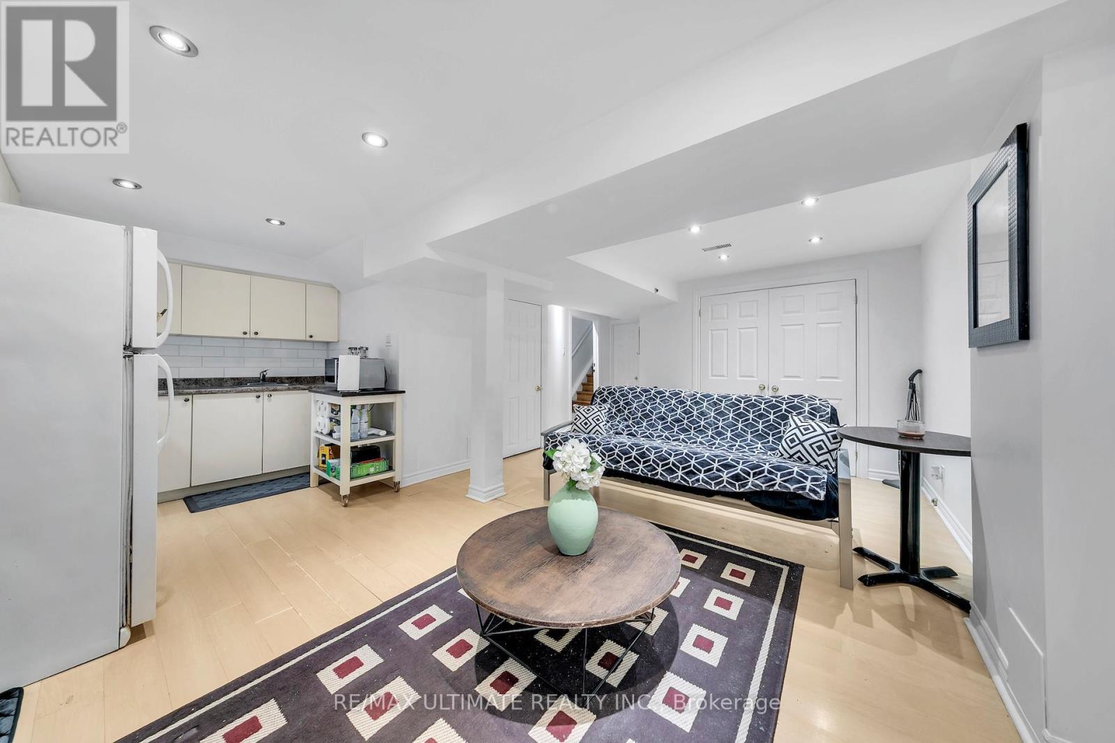 8 Kinney Gate, Vaughan (Maple), Ontario  L6A 2S3 - Photo 34 - N12869292