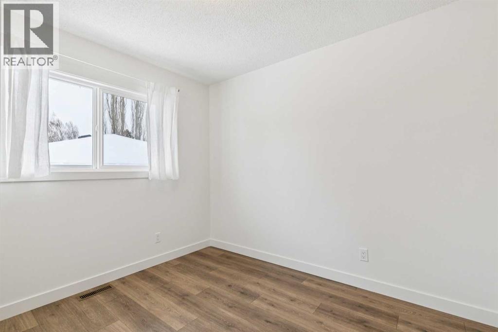 11016 Braton Place Sw, Calgary, Alberta  T2W 1B3 - Photo 17 - A2292154