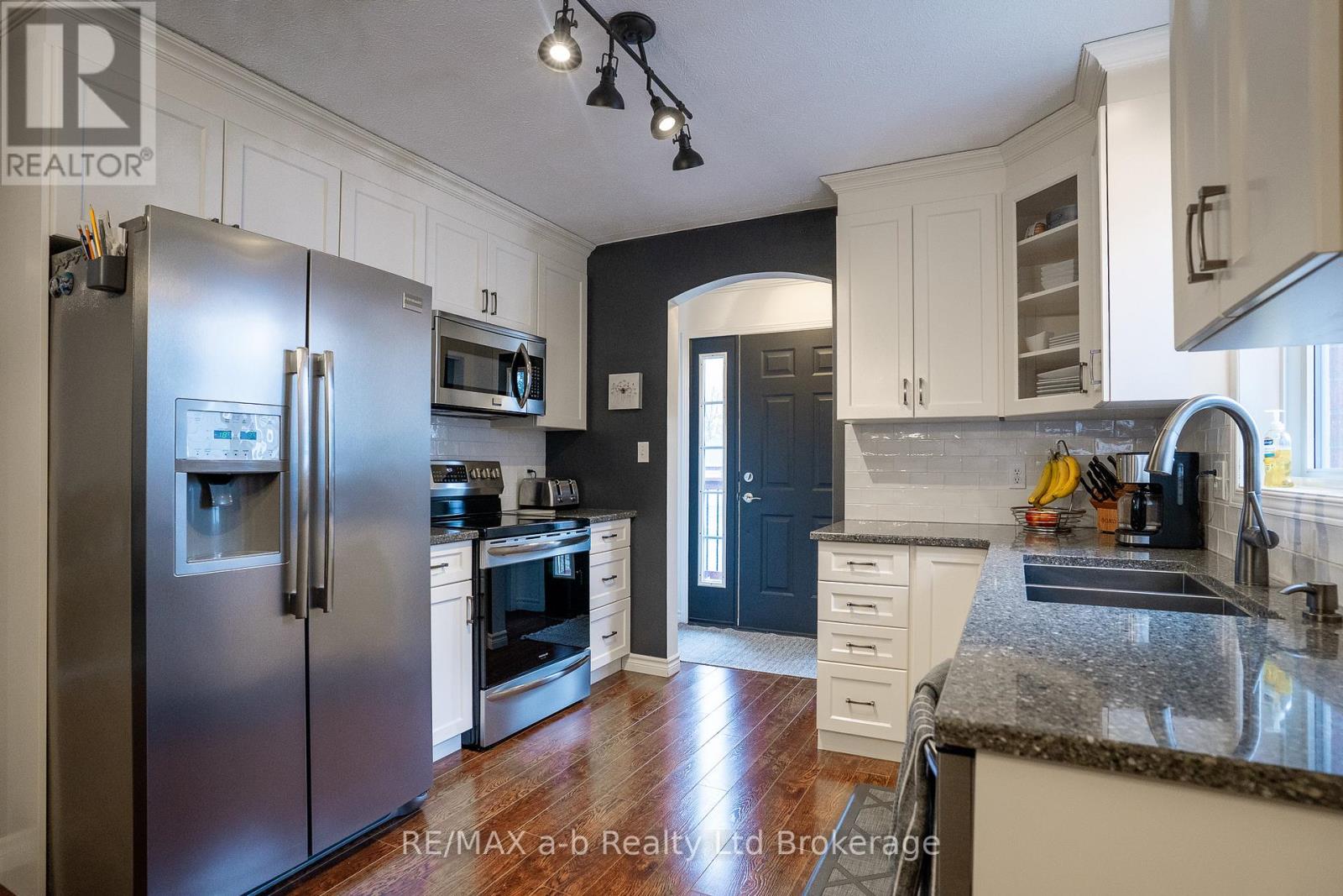 4 George Street, Norwich, Ontario  N0J 1P0 - Photo 6 - X12878756