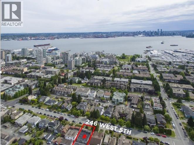 246 W 5th Street, North Vancouver, British Columbia V7M 1K1 - Photo 3 - R3099465