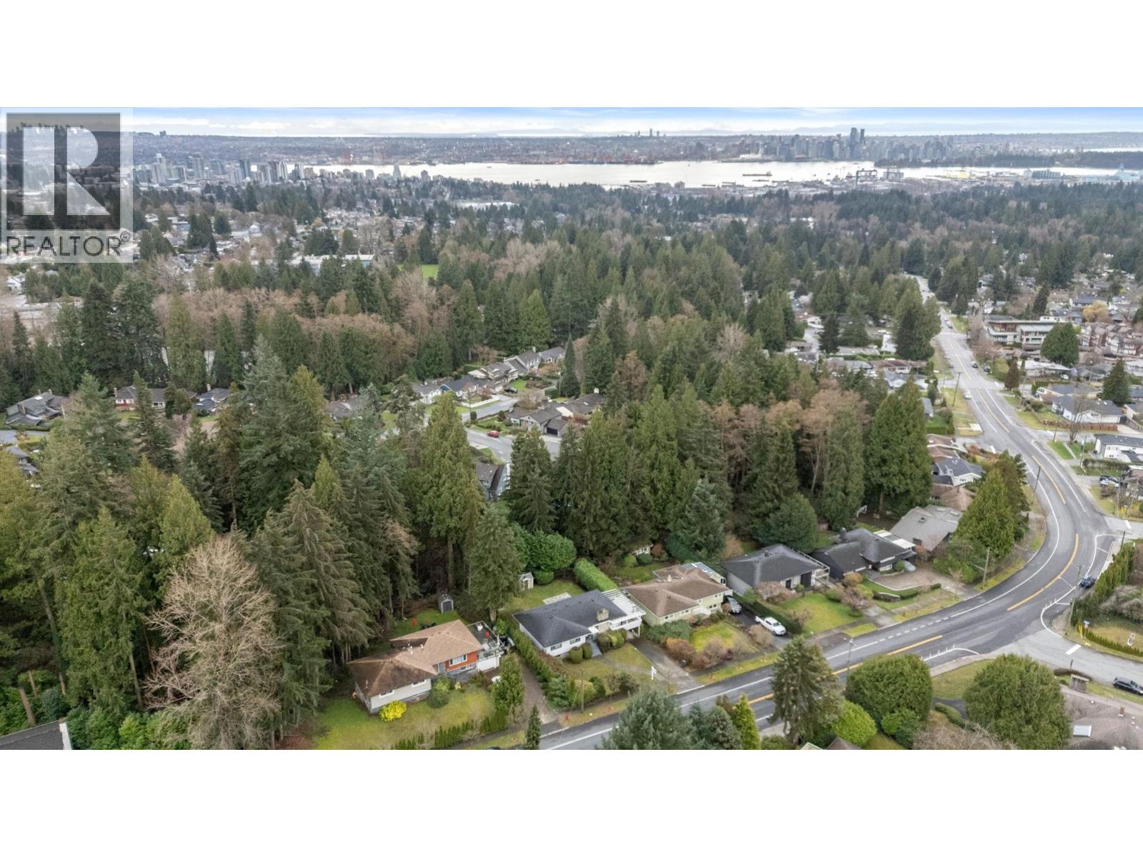 3990 Delbrook Avenue, North Vancouver, British Columbia  V7N 3Z8 - Photo 38 - R3099475