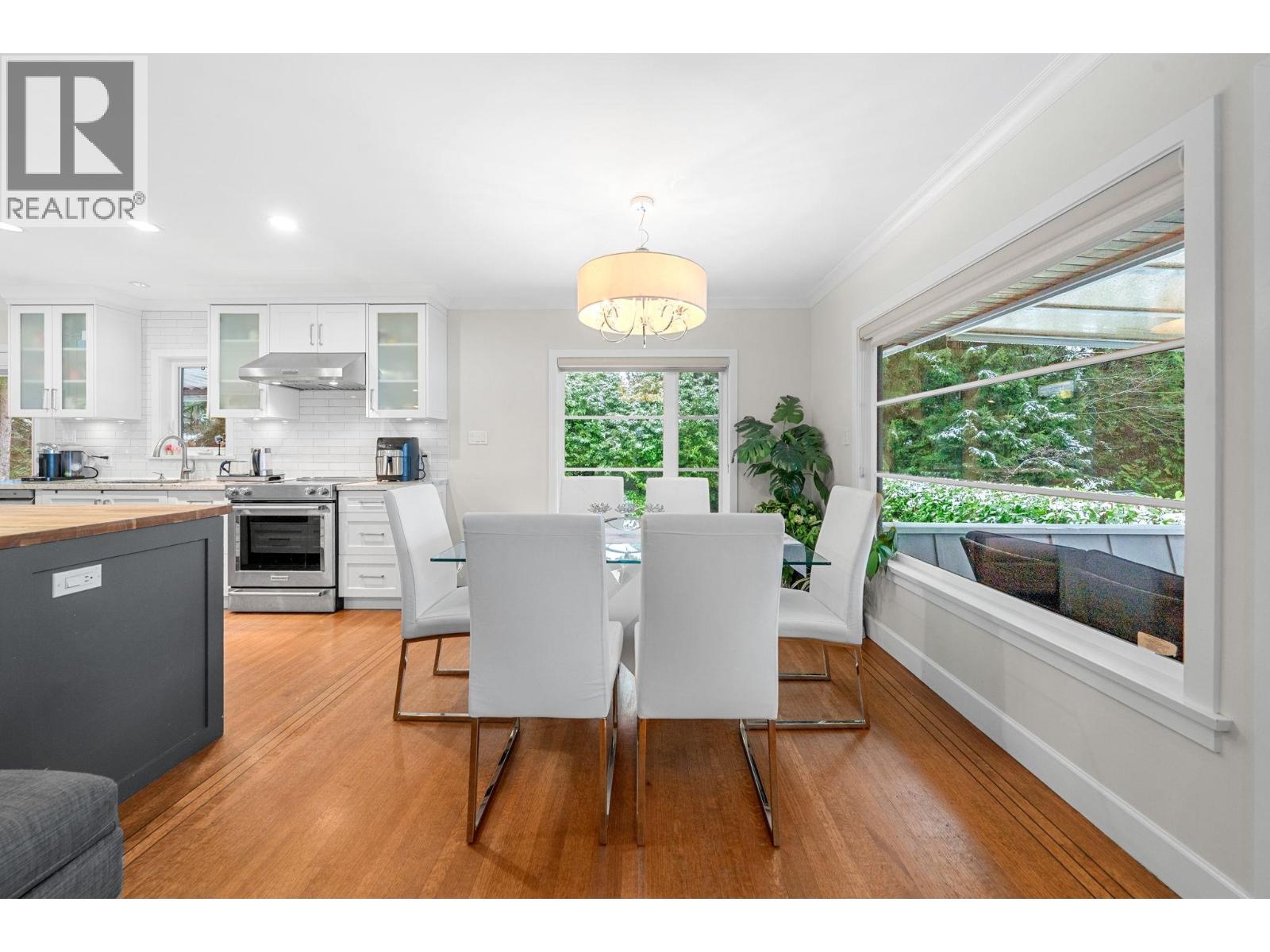 3990 Delbrook Avenue, North Vancouver, British Columbia  V7N 3Z8 - Photo 8 - R3099475