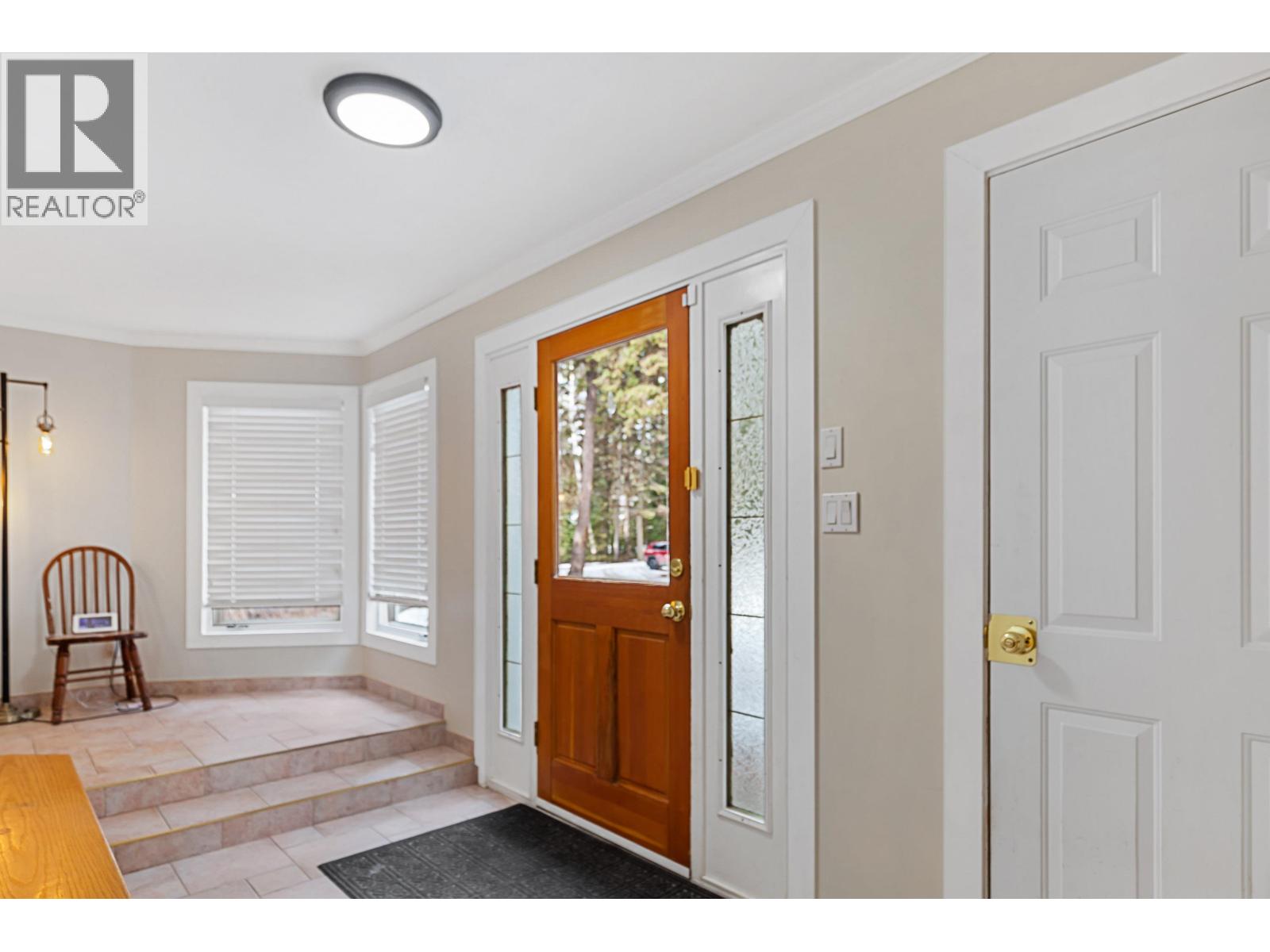 6201 Bench Drive, Prince George, British Columbia  V2K 4Y9 - Photo 3 - R3099321