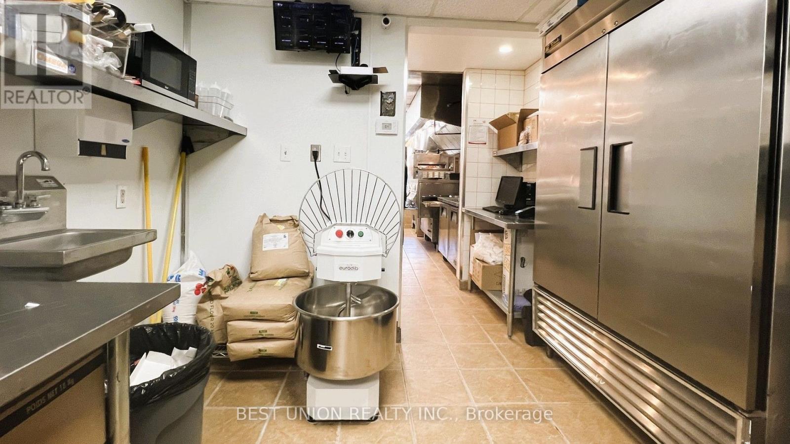 Unknown Address, ,    - Photo 6 - X12878740