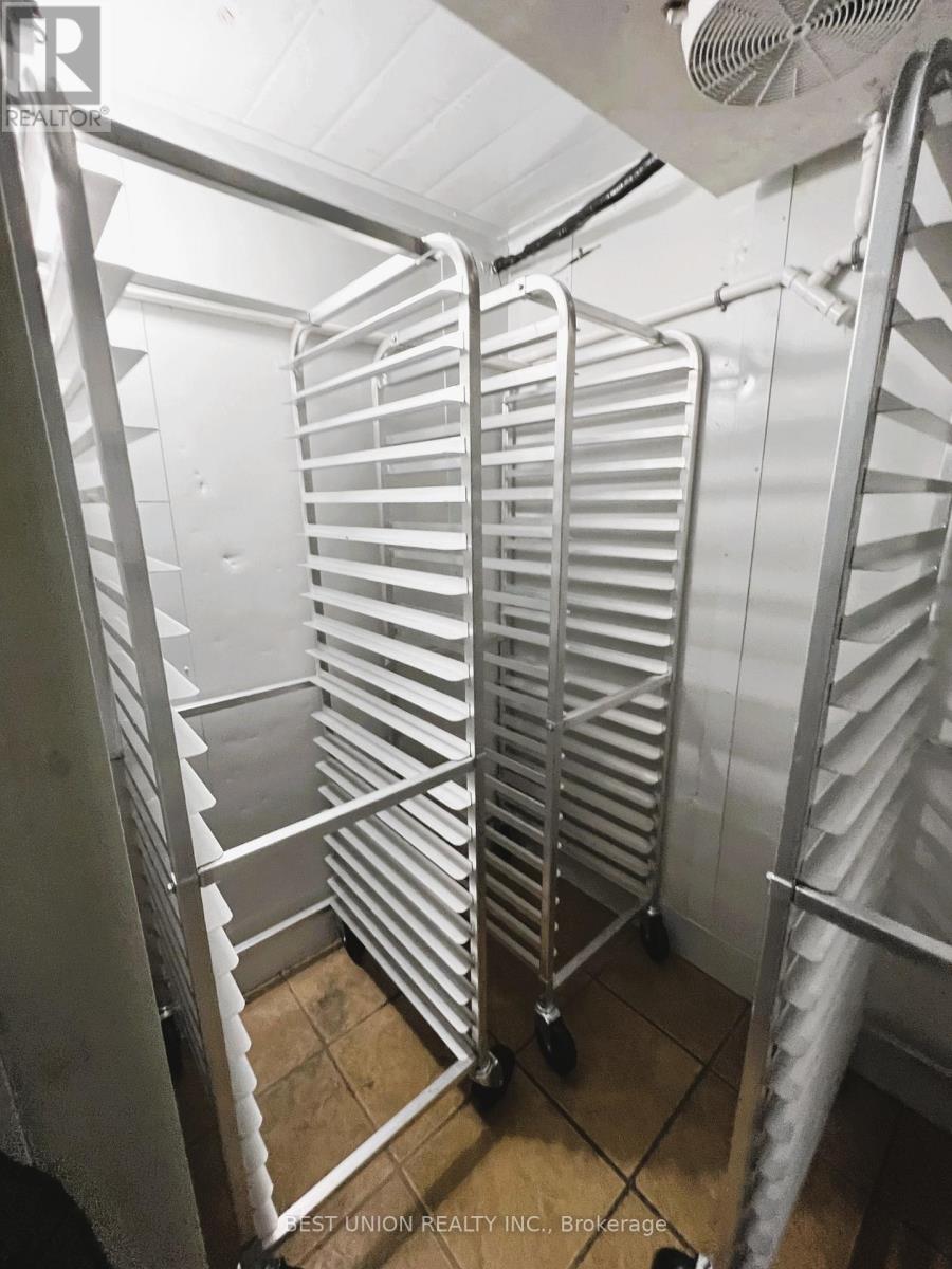 Unknown Address, ,    - Photo 9 - X12878740